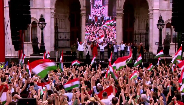 Welche Farbe wird die ungarische Farbrevolution haben?